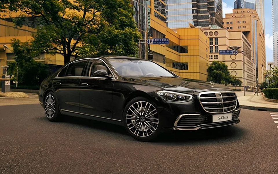 Mercedes S Class (Black)